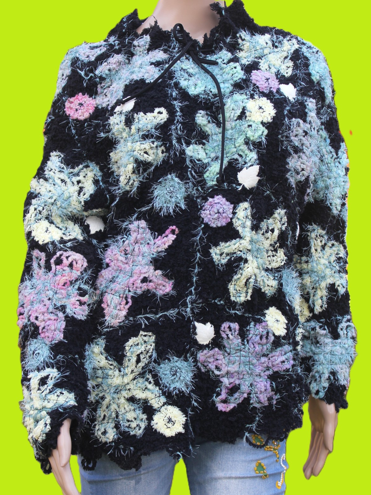 Floral pullover