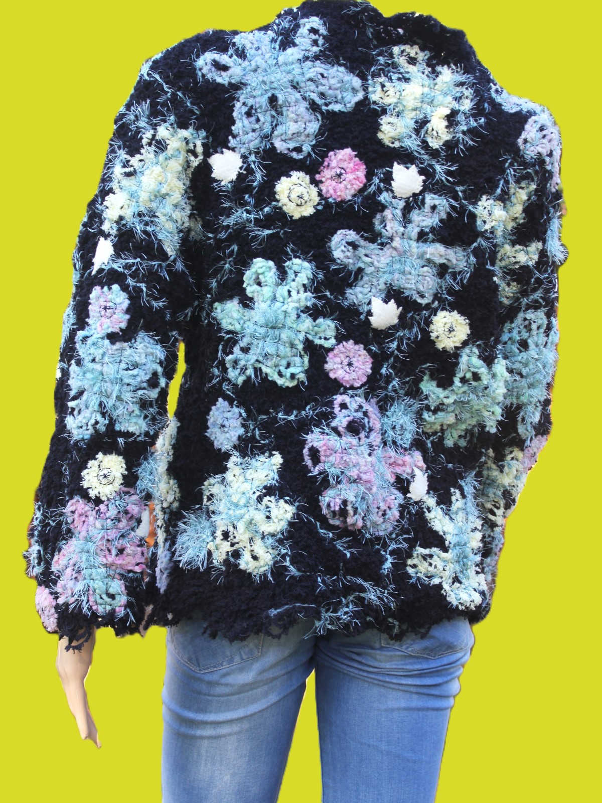 Floral pullover